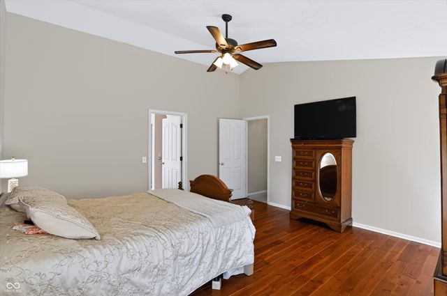 7761 Prairie View Drive, Indianapolis, IN 46256