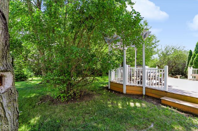 7761 Prairie View Drive, Indianapolis, IN 46256
