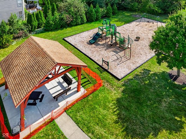 7761 Prairie View Drive, Indianapolis, IN 46256