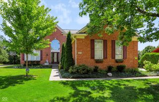 7761 Prairie View Drive, Indianapolis, IN 46256