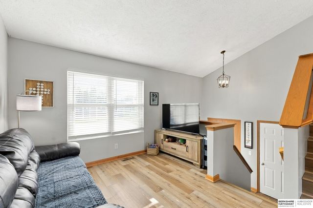 7203 S 177 Street, Omaha, NE 68136