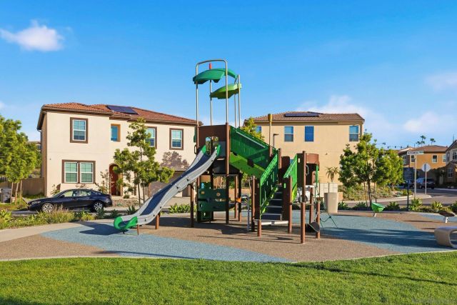 1813 Mesquite Way, Oceanside, CA 92056
