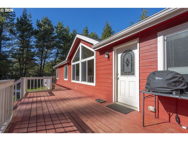 290 Sw NEWTON Dr, Waldport, OR 97394