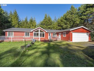 290 Sw NEWTON Dr, Waldport, OR 97394