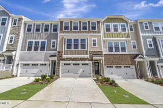 2712 Hunter Woods Drive #633, Apex, NC 27502