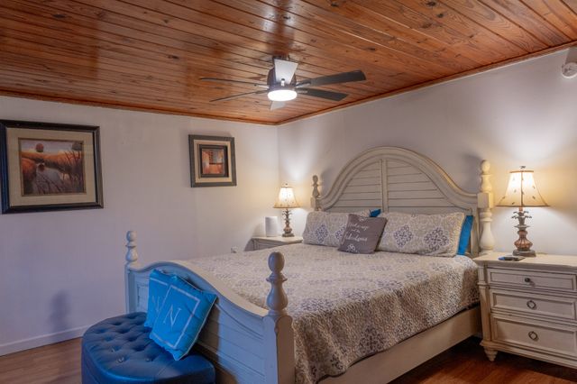 6760 Smithville Hwy, Sparta, TN 38583