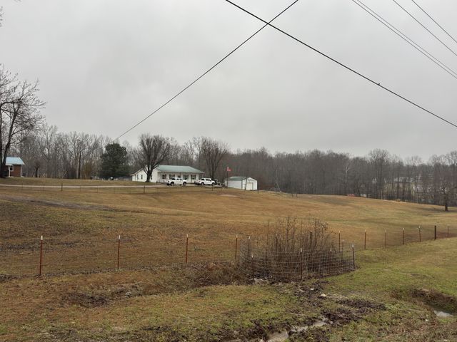 6760 Smithville Hwy, Sparta, TN 38583