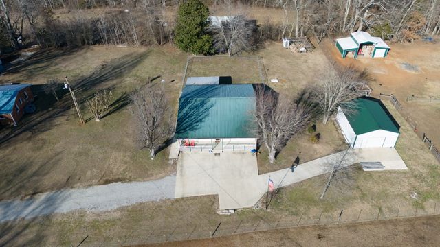 6760 Smithville Hwy, Sparta, TN 38583