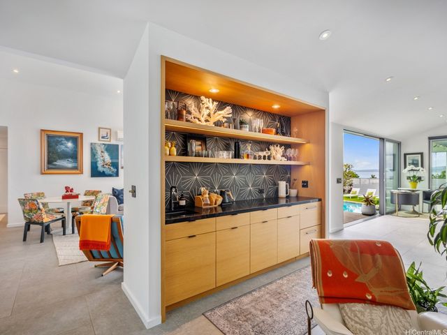 132 Poipu Drive, Honolulu, HI 96825