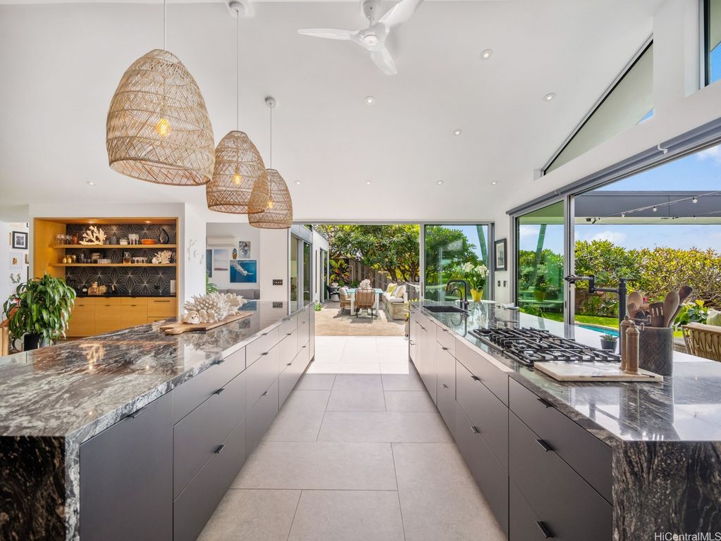 132 Poipu Drive, Honolulu, HI 96825