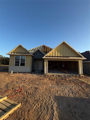 610 Rockbridge Drive, Huntsville, TX 77340