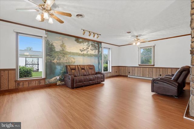 16118 LAPPANS RD, Williamsport, MD 21795