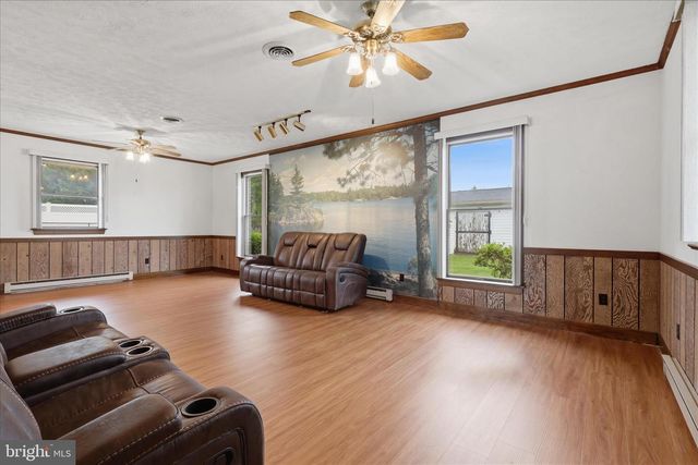16118 LAPPANS RD, Williamsport, MD 21795