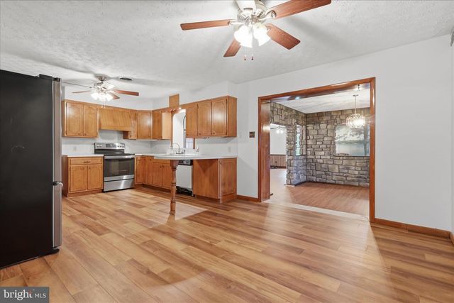 16118 LAPPANS RD, Williamsport, MD 21795