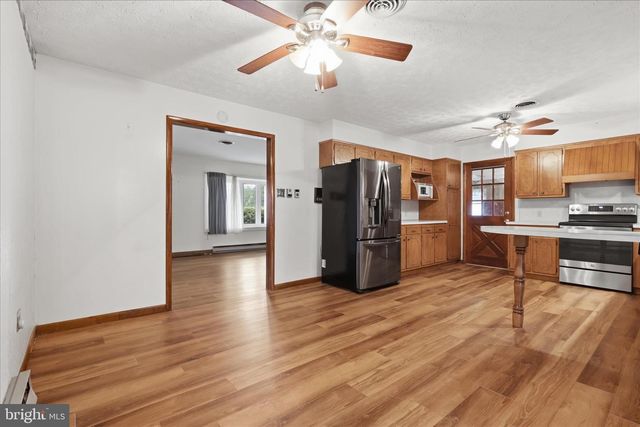 16118 LAPPANS RD, Williamsport, MD 21795