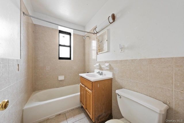 1715 Nelson Avenue 4H, Bronx, NY 10453