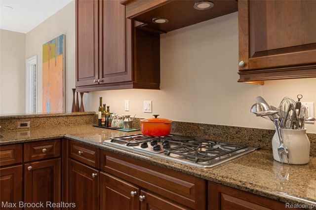 30410 Stonegate Drive, Franklin Village, MI 48025