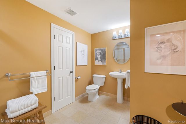 30410 Stonegate Drive, Franklin Village, MI 48025