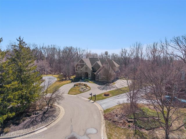 30410 Stonegate Drive, Franklin Village, MI 48025