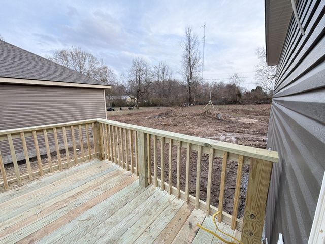 137 Illinois Ave, Oak Grove, KY 42262