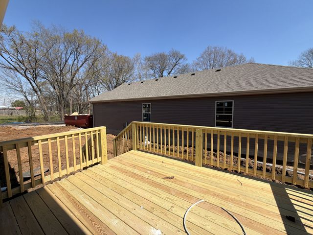 137 Illinois Ave, Oak Grove, KY 42262