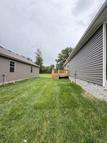 137 Illinois Ave, Oak Grove, KY 42262