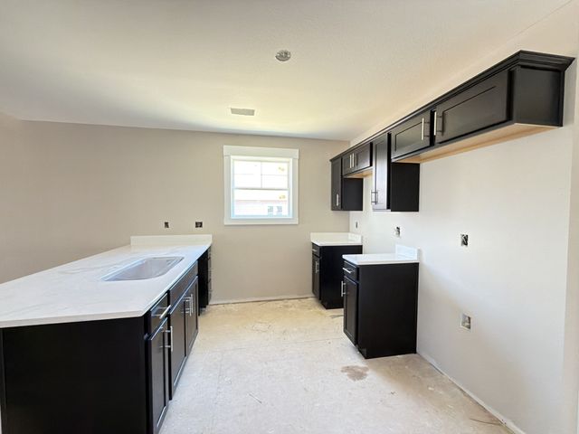 137 Illinois Ave, Oak Grove, KY 42262