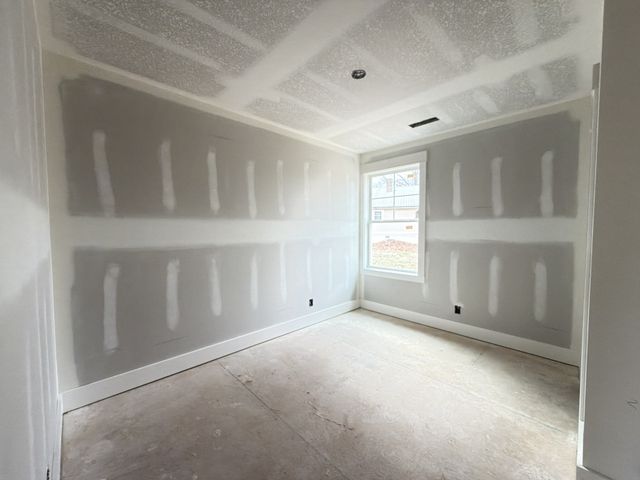 137 Illinois Ave, Oak Grove, KY 42262