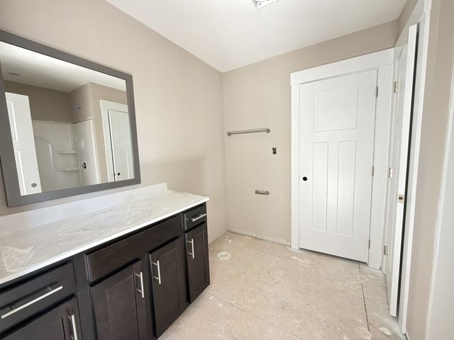 137 Illinois Ave, Oak Grove, KY 42262