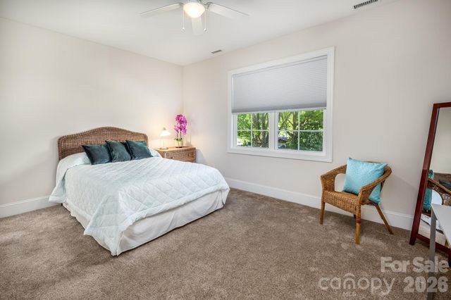 123 Lakefront Drive, Mooresville, NC 28117