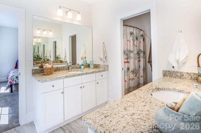 123 Lakefront Drive, Mooresville, NC 28117