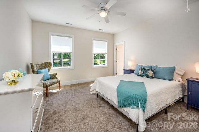 123 Lakefront Drive, Mooresville, NC 28117