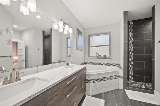 6810 W Melville Rd, Cheney, WA 99004