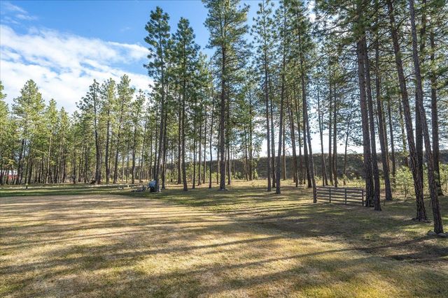 6810 W Melville Rd, Cheney, WA 99004