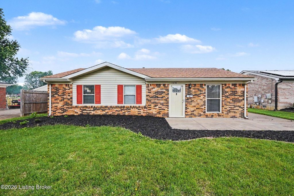 5230 Mt Holyoke Dr, Louisville, KY 40216