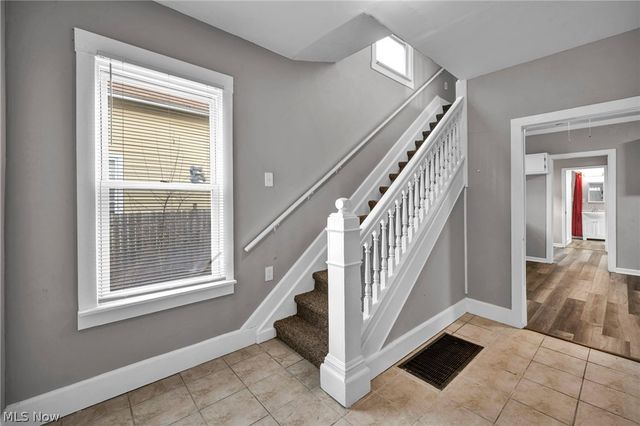 127 E 35th Street, Lorain, OH 44055