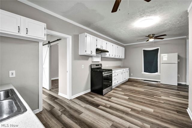 127 E 35th Street, Lorain, OH 44055