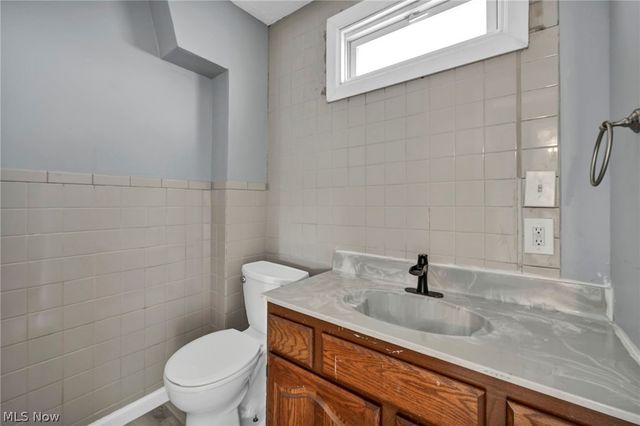 127 E 35th Street, Lorain, OH 44055