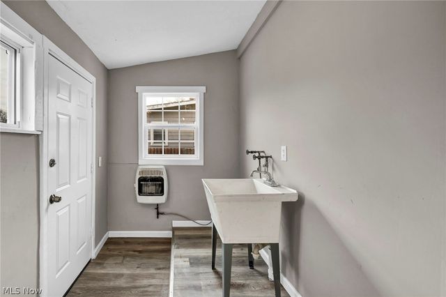 127 E 35th Street, Lorain, OH 44055