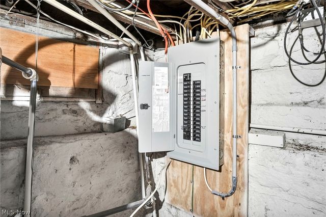 127 E 35th Street, Lorain, OH 44055