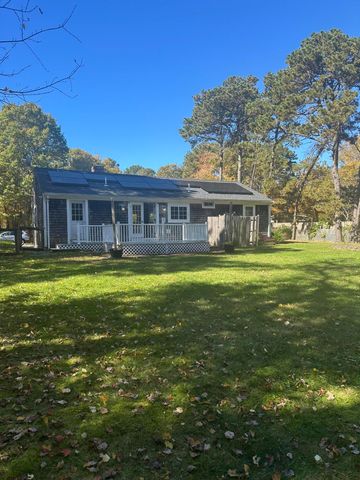 28 Hoover Road, West Yarmouth, MA 02673