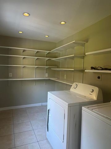 28 Hoover Road, West Yarmouth, MA 02673