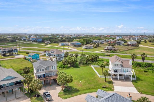13944 Pirates Beach Boulevard, Galveston, TX 77554