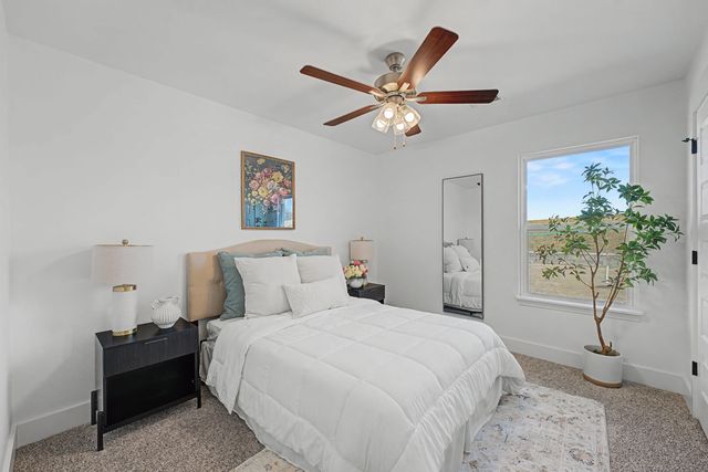 1415 E Riverton Road, Nixa, MO 65714