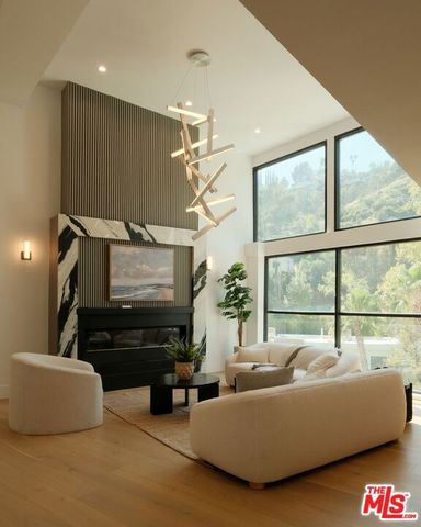 2256 Nichols Canyon Road, Los Angeles, CA 90046