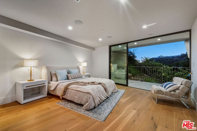 2256 Nichols Canyon Road, Los Angeles, CA 90046