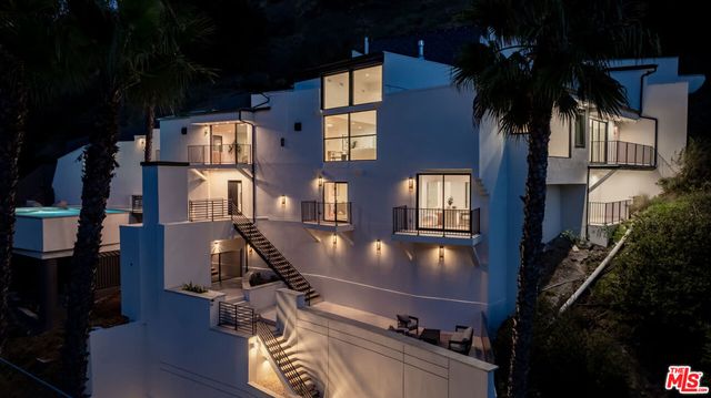 2256 Nichols Canyon Road, Los Angeles, CA 90046