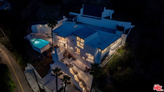 2256 Nichols Canyon Road, Los Angeles, CA 90046