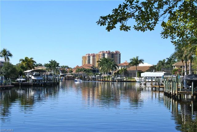 2825 Diplomat PKWY W, Cape Coral, FL 33993