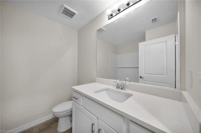 1820 NE 7th PL, Cape Coral, FL 33909